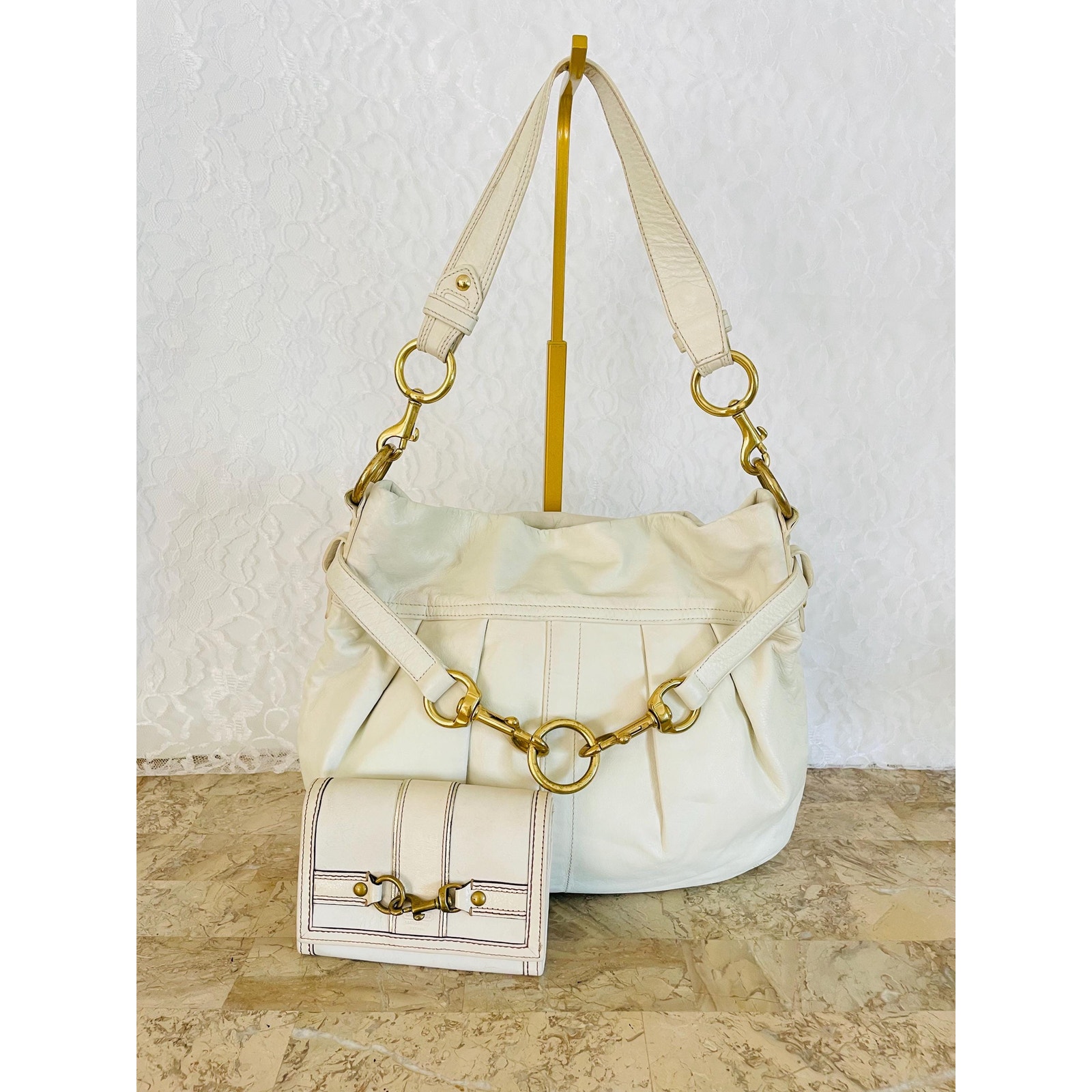 Authentic Coach Hampton White Leather Stitched Tote F10205 And Wallet Bundle
